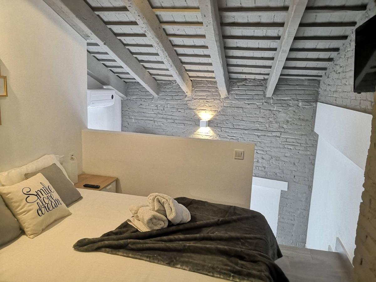 Cozy Rooms Валенсия Екстериор снимка